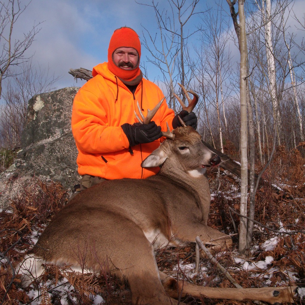 Trophy Deer Hunting & Whitetail Deer Hunts Camp Narrows Lodge Ontario